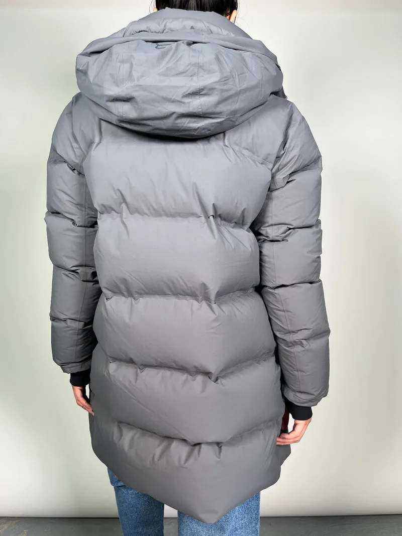 ARITZIA PARCA THE SUPER PUFF MIDCLIMATTE